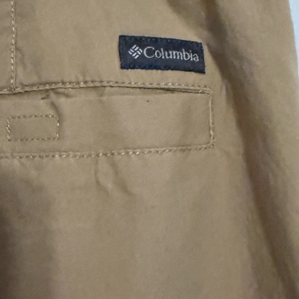 Women’s Columbia khaki pants 34W x 32‎ L - Picture 5 of 5